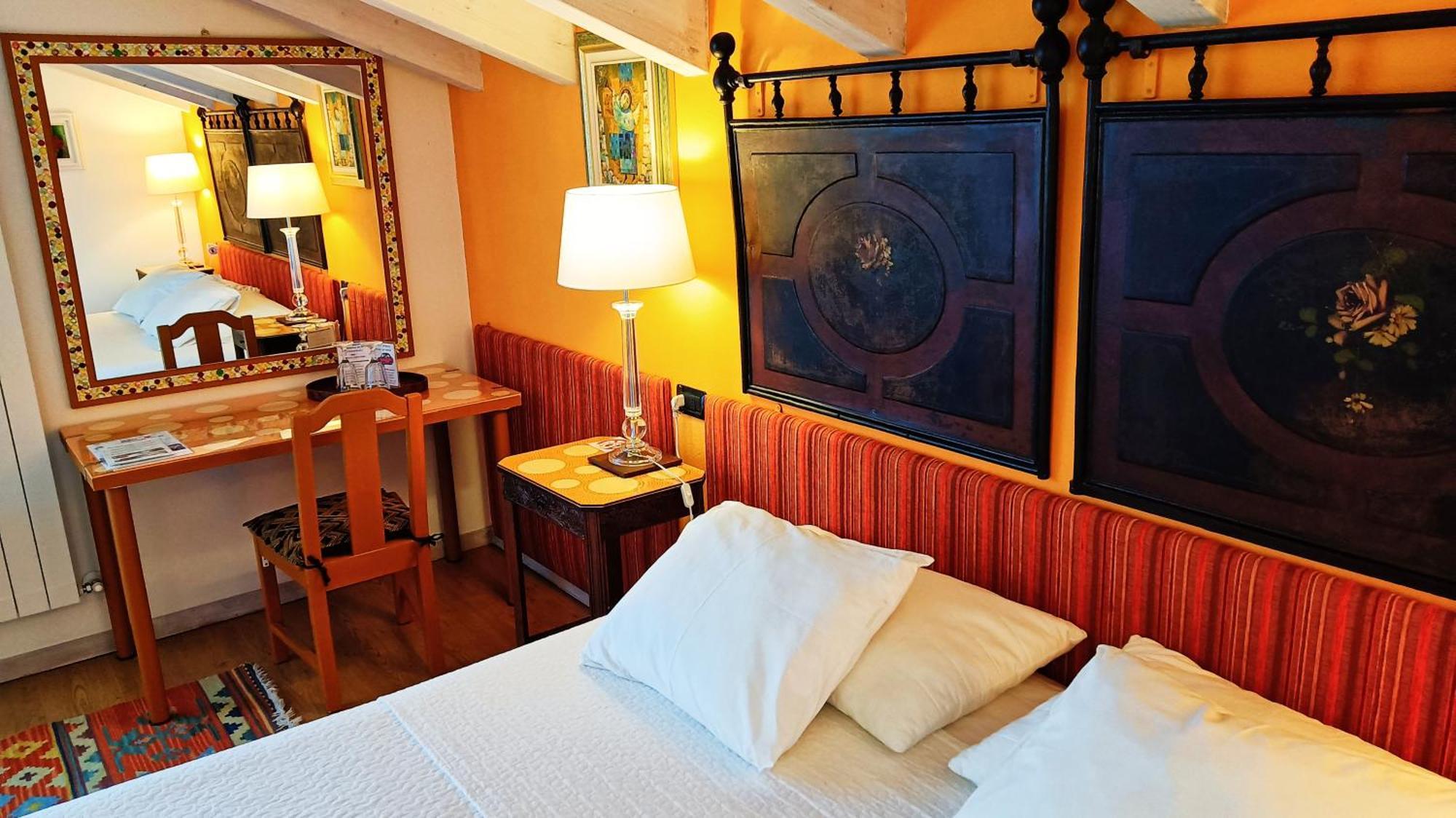 La Collina Since 2008 No Smoking B&B Varese Exterior foto