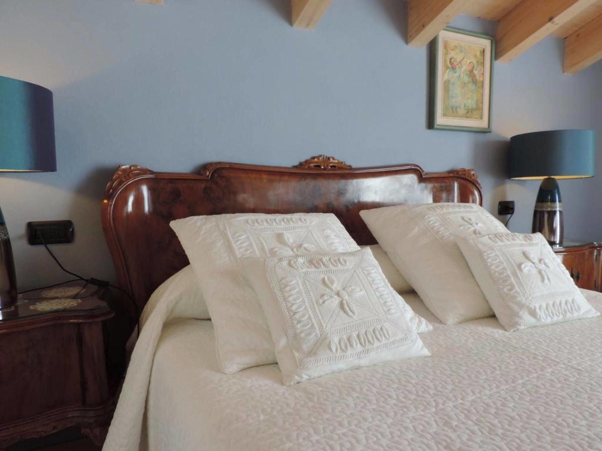 La Collina Since 2008 No Smoking B&B Varese Exterior foto